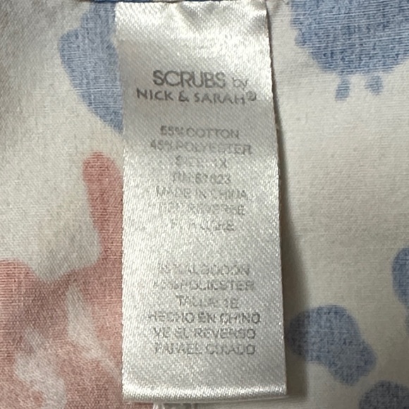 Colorful Handprint Print V-Neck Scrub Top - Picture 6 of 6